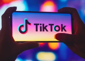 TikTok logo on a smartphone amid US TikTok ban debate. Credit: Rafael Henrique, Sopa Images, LightRocket, Getty Images.