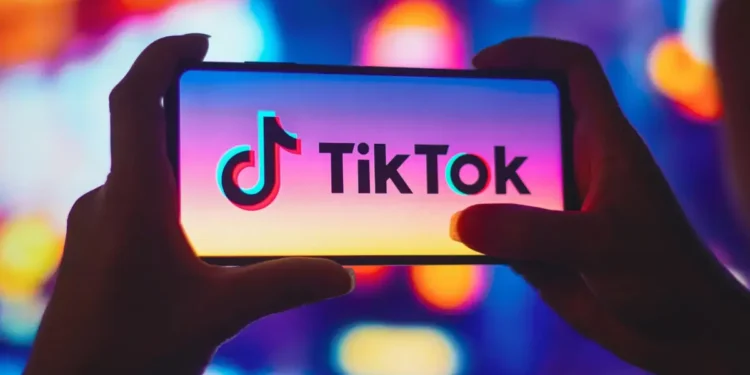 TikTok logo on a smartphone amid US TikTok ban debate. Credit: Rafael Henrique, Sopa Images, LightRocket, Getty Images.