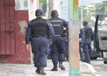 Police during Faux A Chaux police raid where 9 arrested and weapons seized in joint RSLPF operation.