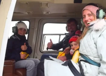 Helicopter crash kills Siemens executive during NYC tour: Family photo taken before the crash