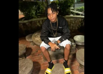 Flatbush, man fatally shot near Soufriere school, in St Lucia’s 34th homicide of 2025.