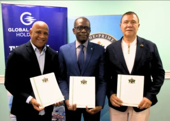 GPH St Lucia Saga with Philip J Pierre, Ernest Hilaire and Mehmet Kutman signing Global Ports Holding deal despite Cabinet rejection