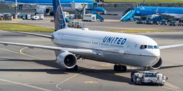 United Airlines aircraft on the tarmac during operational disruptions caused by the United Airlines technical issue and FAA ground stop