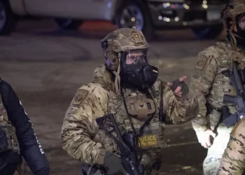 Federal agents during Minnesota shooting enforcement operation in Minneapolis