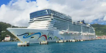 Norwegian Epic cruise ship after Norwegian Epic cancels St Lucia port call