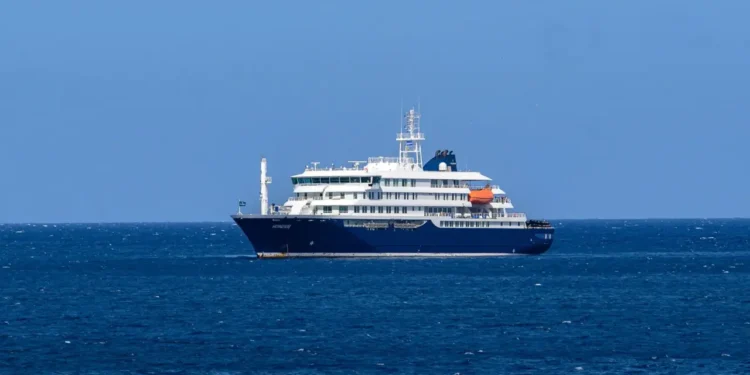 MV Hondius expedition cruise ship at sea during hantavirus outbreak.