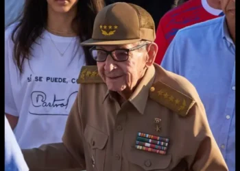 Raúl Castro wearing a Cuban military uniform with four-star insignia and service medals at a public event in Cuba.