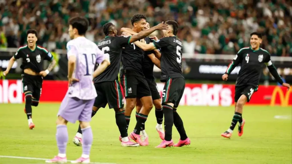 Mexico Clinches Group A as players celebrate a 1-0 victory over South Korea at the 2026 FIFA World Cup.
